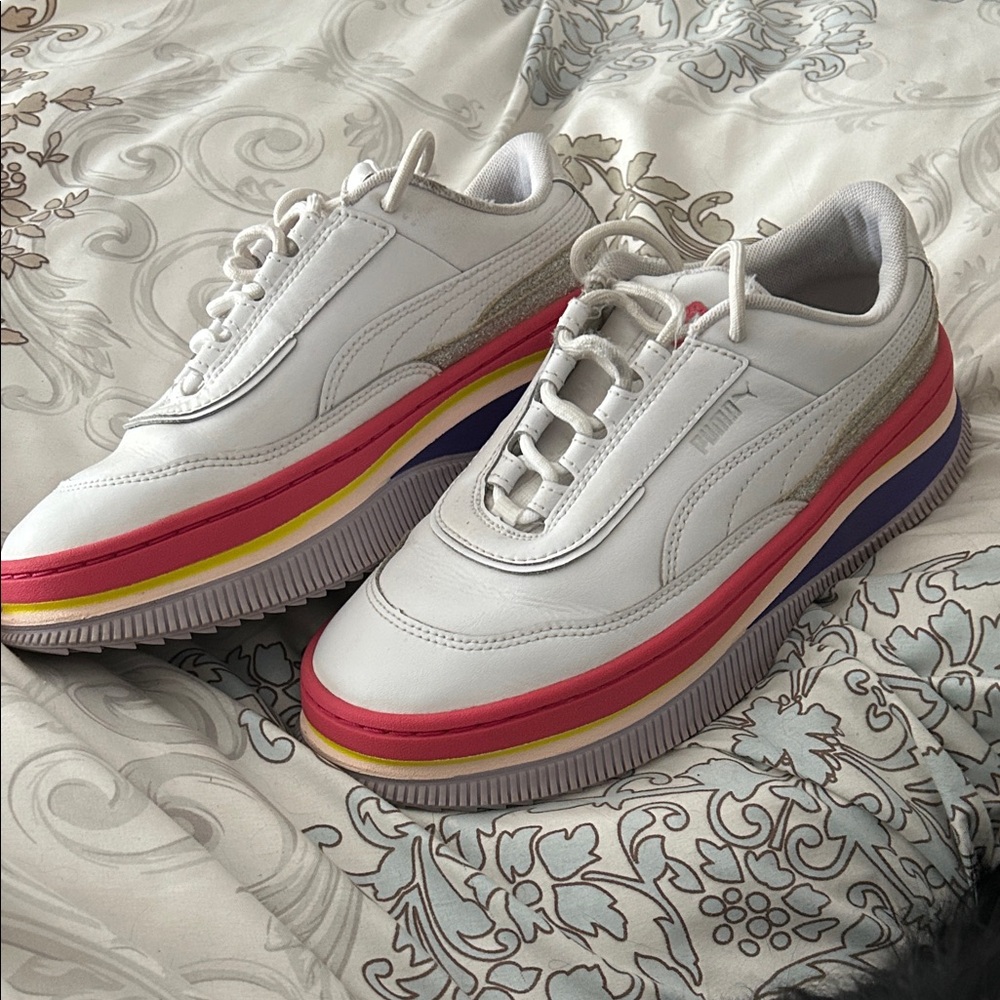 Puma White Sneakers with Multicolor Sides xxxNOTExxc…some wear inside—foot rim - Picture 1 of 8